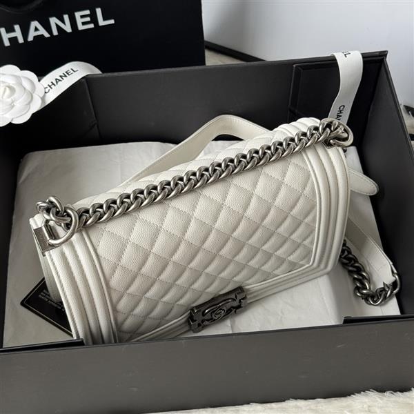 2026127214239114 700